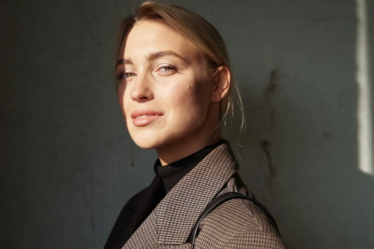 isabella romano headshot